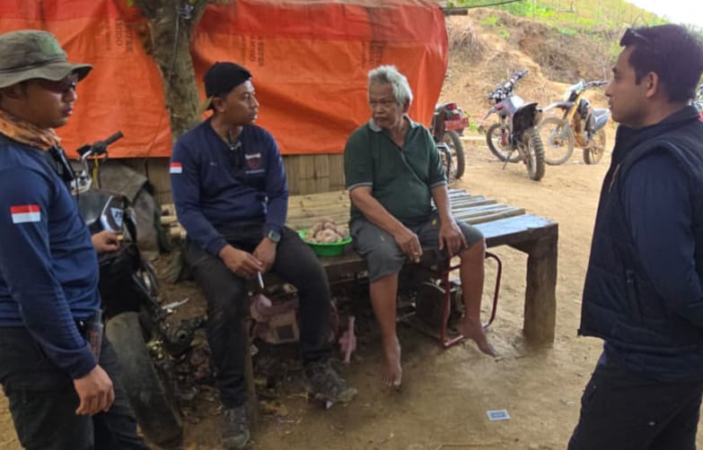 Penyisiran tambang emas ilegal di Bombana oleh Polda Sultra.