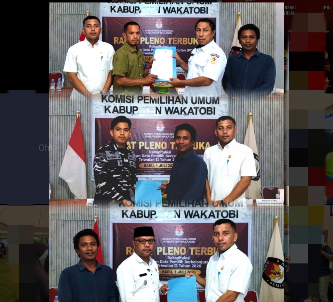 Pemutakhiran data pemilih di KPU Wakatobi. 
